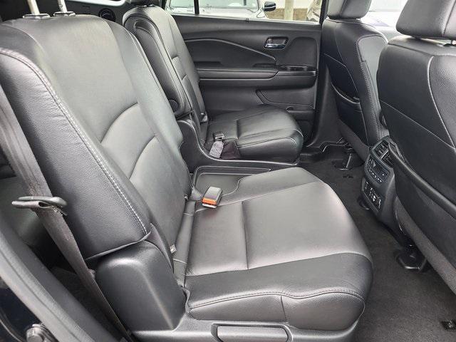 Photo of 2022 Crystal Black Pearl Honda Pilot