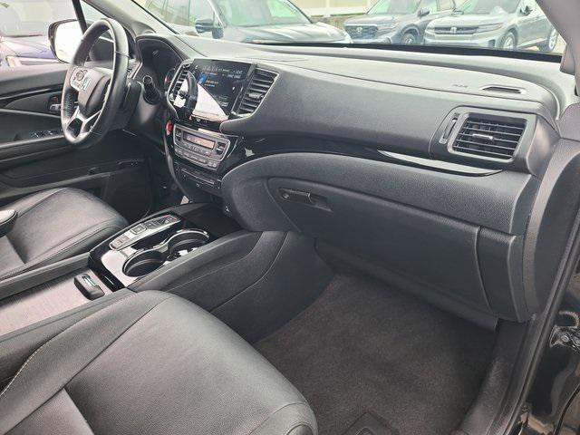 Photo of 2022 Crystal Black Pearl Honda Pilot