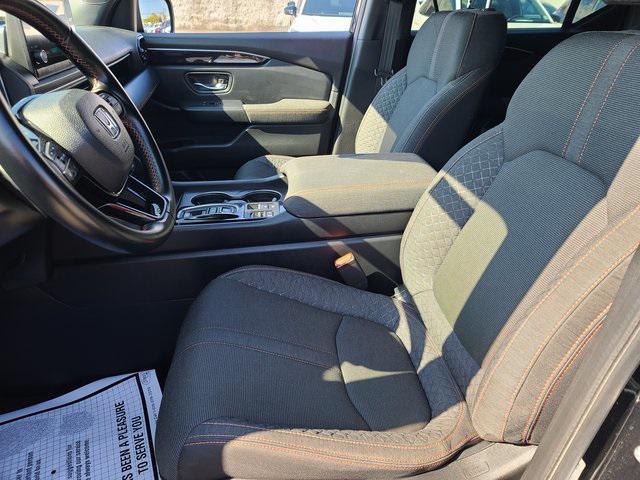 Photo of 2023 Crystal Black Pearl Honda Pilot
