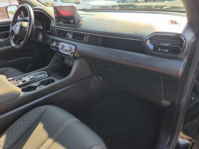 Photo of 2023 Crystal Black Pearl Honda Pilot