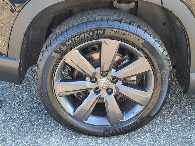 Photo of 2023 Crystal Black Pearl Honda Pilot