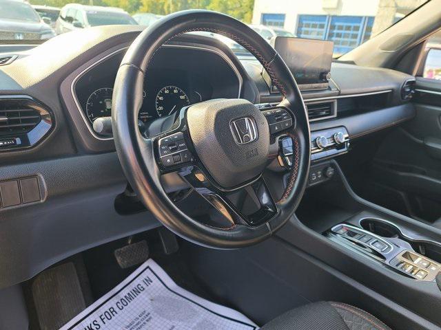 Photo of 2023 Crystal Black Pearl Honda Pilot