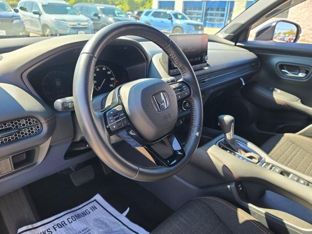 Photo of 2025 Wh Honda HR-V