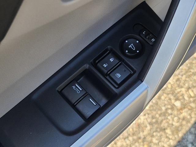 Photo of 2012 Polished Metal Metallic Honda Civic