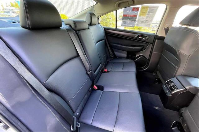 Photo of 2016 Crystal White Pearl Subaru Legacy