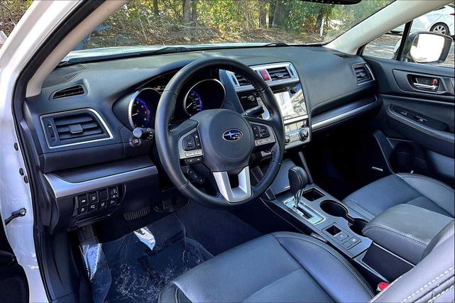 Photo of 2016 Crystal White Pearl Subaru Legacy