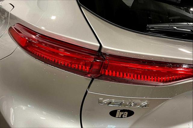 Photo of 2024 Titanium Glow Toyota Venza