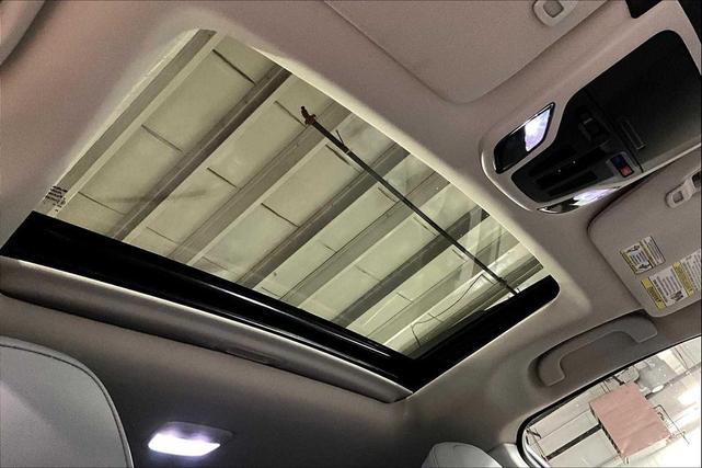 Photo of 2025 Ice Silver Metallic Subaru Outback