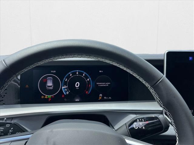 Photo of 2025 Platinum Gray Metallic Volkswagen Tiguan