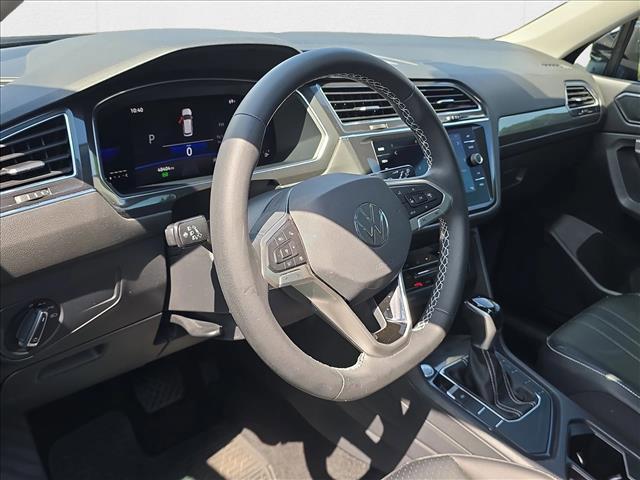 Photo of 2022 Deep Black Pearl Volkswagen Tiguan