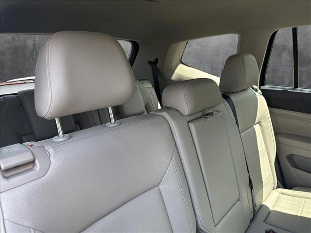 Photo of 2023 Tourmaline Blue Metallic Volkswagen Atlas