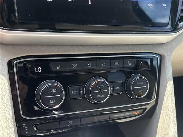 Photo of 2023 Tourmaline Blue Metallic Volkswagen Atlas