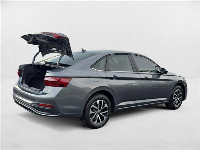 Photo of 2025 Platinum Gray Metallic Volkswagen Jetta
