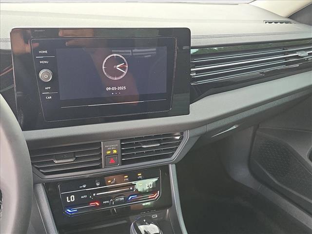 Photo of 2025 Platinum Gray Metallic Volkswagen Jetta