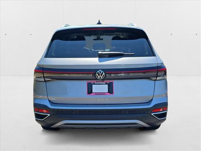 Photo of 2025 Pyrite Silver Metallic Volkswagen Taos
