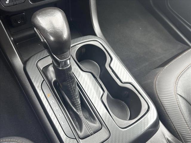 Photo of 2022 Summit White GMC Canyon