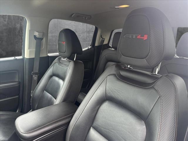 Photo of 2022 Summit White GMC Canyon