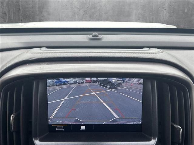 Photo of 2022 Summit White GMC Canyon
