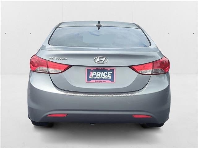 Photo of 2013 Titanium Gray Metallic Hyundai ELANTRA