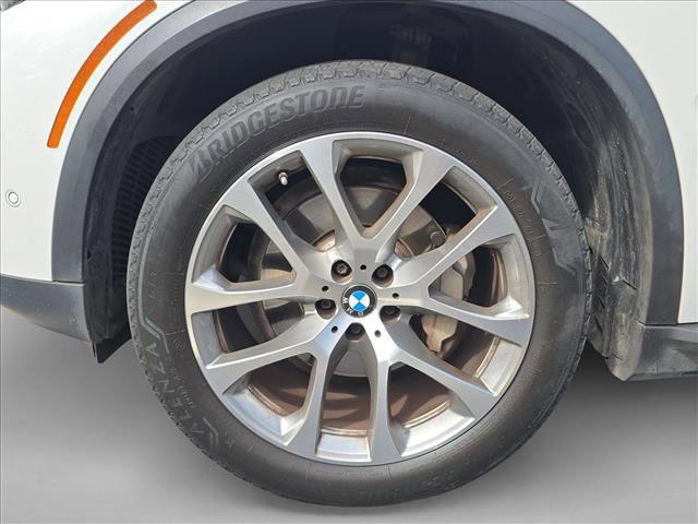 Photo of 2023 White BMW X5