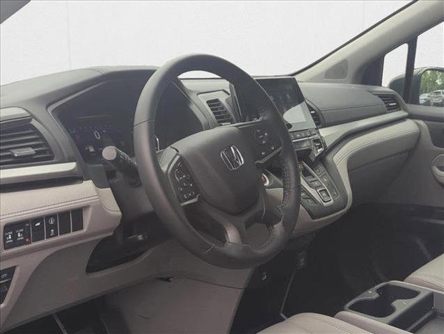 Photo of 2022 Lunar Silver Metallic Honda Odyssey