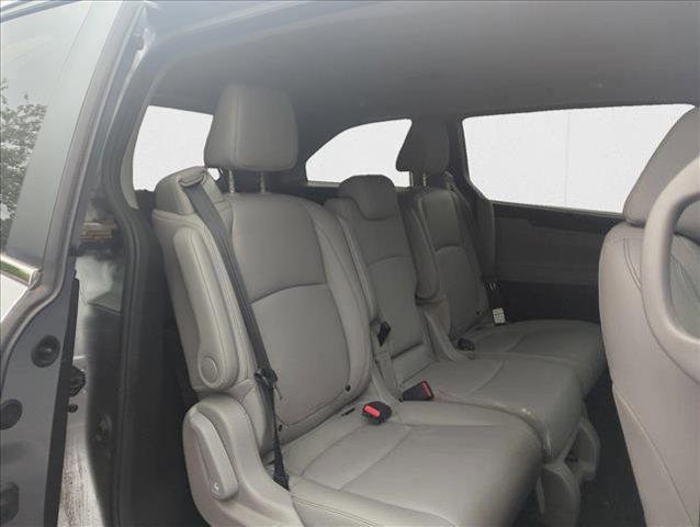 Photo of 2022 Lunar Silver Metallic Honda Odyssey