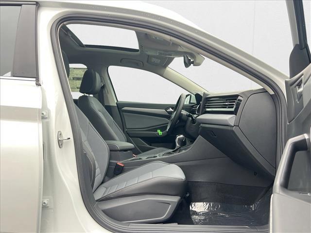Photo of 2025 Opal White Pearl Volkswagen Jetta