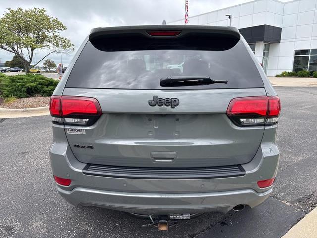 Photo of 2020 Sting-Gray Clearcoat Jeep Grand Cherokee