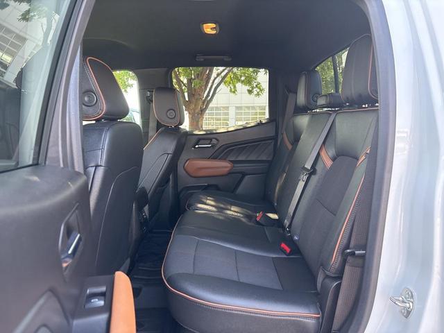 Photo of 2024 Summit White GMC Canyon