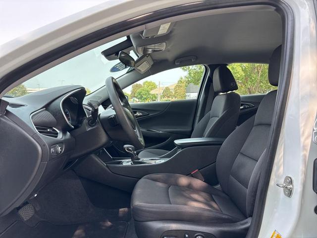Photo of 2024 Summit White Chevrolet Malibu