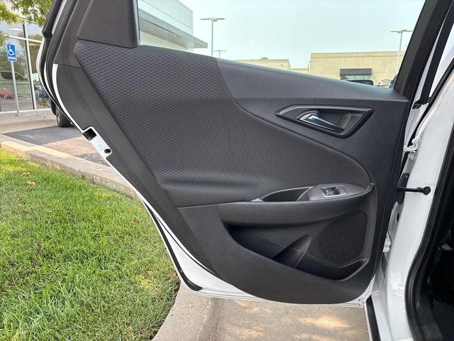 Photo of 2024 Summit White Chevrolet Malibu