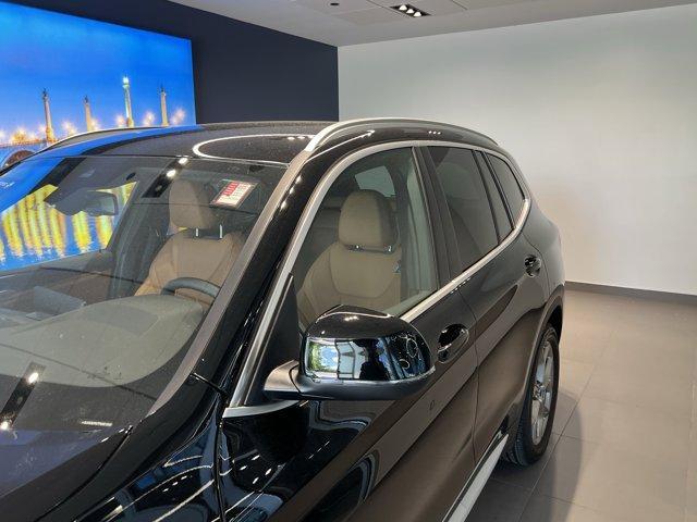 Photo of 2023 Jet Black BMW X3