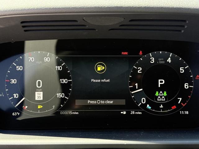 Photo of 2025 Santorini Black Metallic Land Rover Discovery