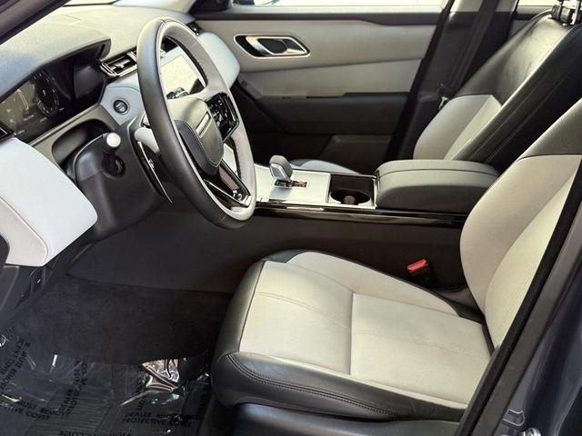 Photo of 2025 Varesine Blue Metallic Land Rover Range Rover Velar