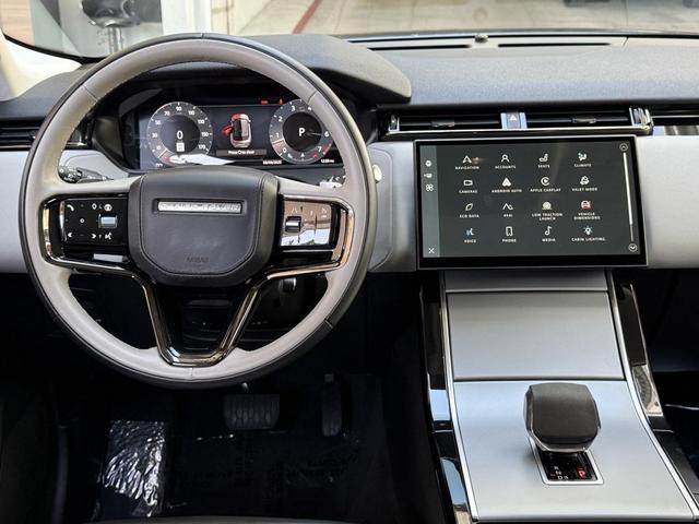 Photo of 2025 Varesine Blue Metallic Land Rover Range Rover Velar