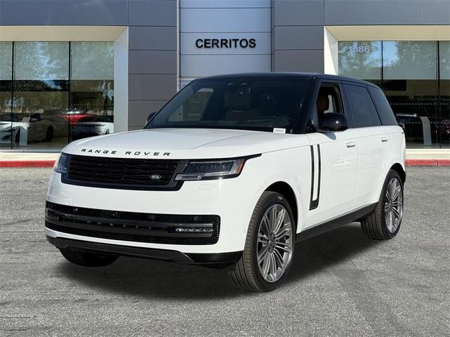 Photo of 2025 White Land Rover Range Rover