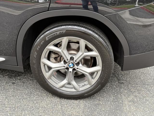 Photo of 2022 Black Sapphire Metallic BMW X3