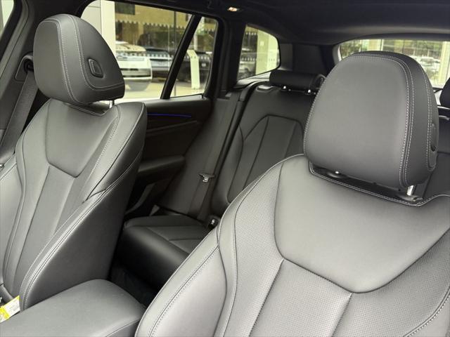 Photo of 2022 Black Sapphire Metallic BMW X3