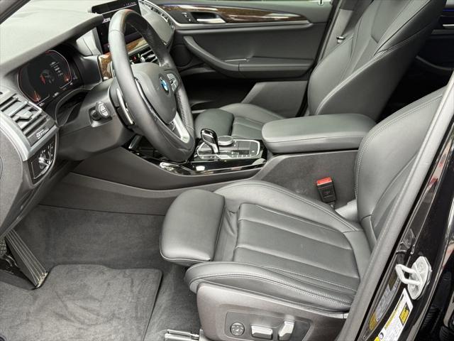 Photo of 2022 Black Sapphire Metallic BMW X3