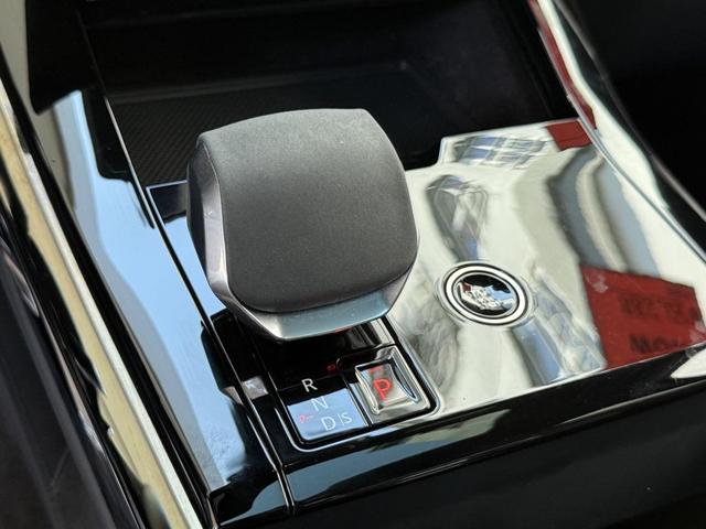 Photo of 2024 Grey Land Rover Range Rover Sport