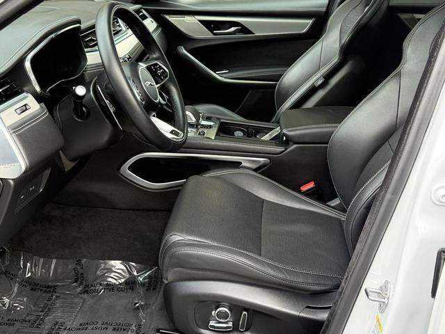 Photo of 2024 Fuji White Jaguar F-PACE