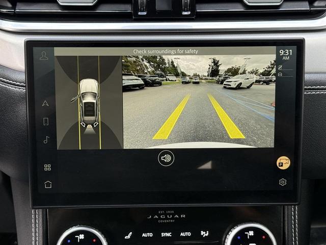 Photo of 2024 Fuji White Jaguar F-PACE