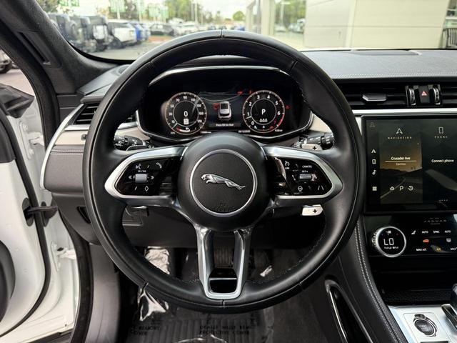 Photo of 2024 Fuji White Jaguar F-PACE