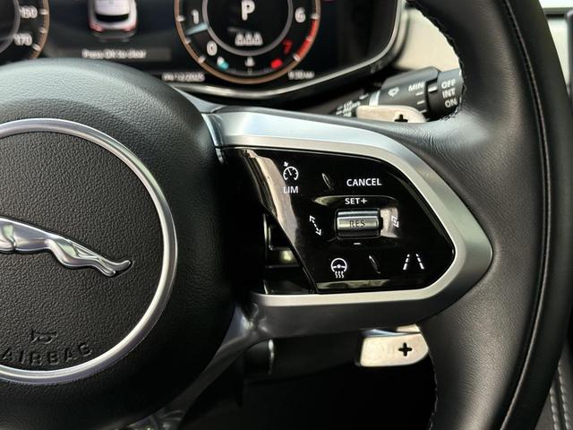 Photo of 2024 Fuji White Jaguar F-PACE
