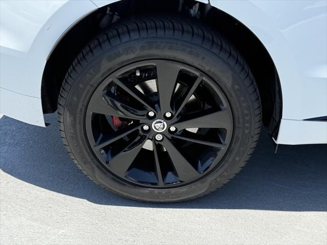 Photo of 2024 Fuji White Jaguar F-PACE