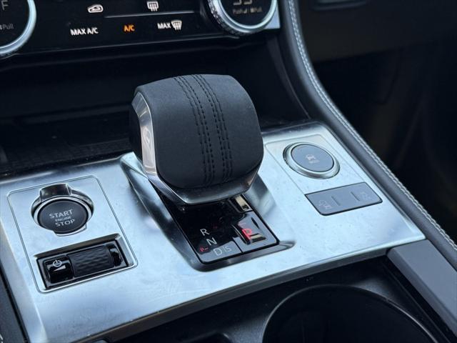 Photo of 2024 Fuji White Jaguar F-PACE