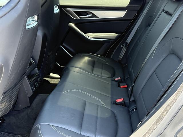 Photo of 2024 Fuji White Jaguar F-PACE