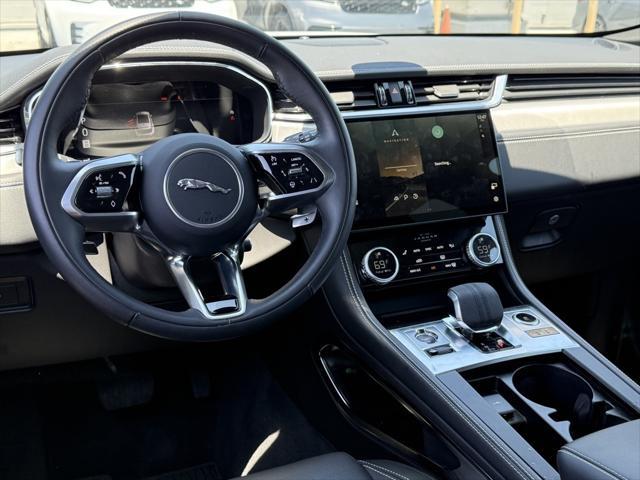 Photo of 2024 Fuji White Jaguar F-PACE