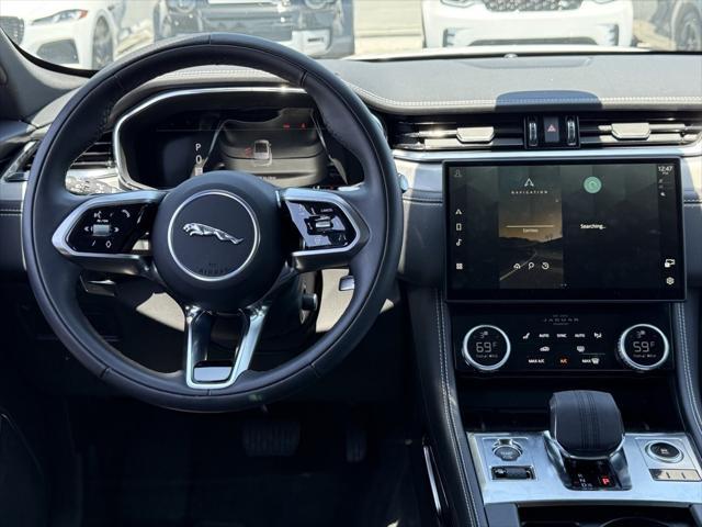 Photo of 2024 Fuji White Jaguar F-PACE