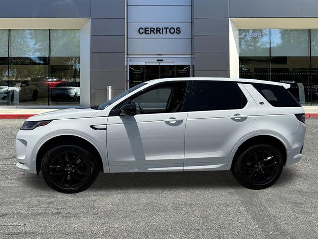 Photo of 2024 Fuji White Land Rover Discovery Sport